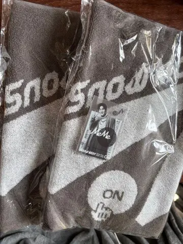 미사용 미개봉 SnowMan ON 타월 2장 세트 메메 스티커 1장 포함