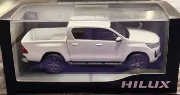HILUX 화이트 모델카 세바스티안 사이즈 사인 포함 알바크 도쿄