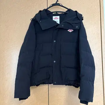 [ 클리닝 완료 ] 단톤 38 사이즈 후드 부착 다운 자켓