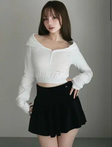 정품 ANDMARY Silky velor mini 스커트