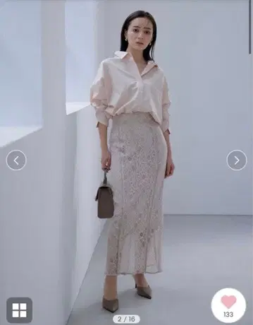 [ 정가의 반값 ] 한정 상품 / 레이스 파이핑 타이트 스커트