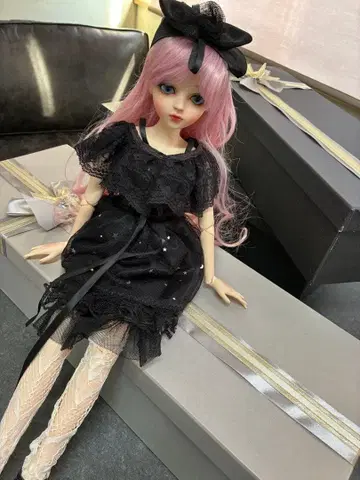 구체관절 인형 커스텀 인형 블랙 드레스 핑크 머리