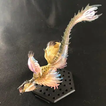 [ 새상품급 중고 ] 백룡노연원나르하타타히메 몬스터 헌터 피규어