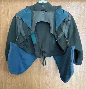 Ozz Croce 포켓 부착 후드 볼레로 자켓