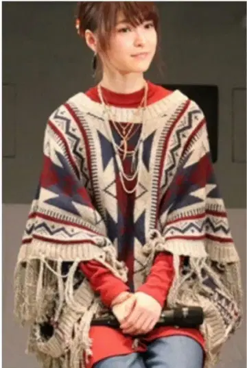 가면라이더 아마존즈 나나하 씨 착용 모델 니트 판초 의상