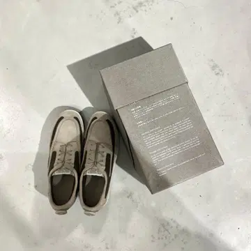 새상품 SPECTUSSHOECO DAYTREKKER 스니커즈