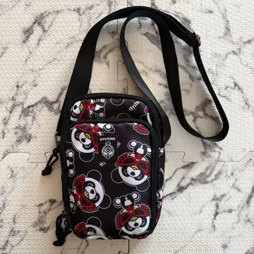 히스테릭 미니 숄더백 룩북