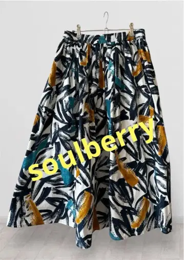 soulBerry 플레어 스커트