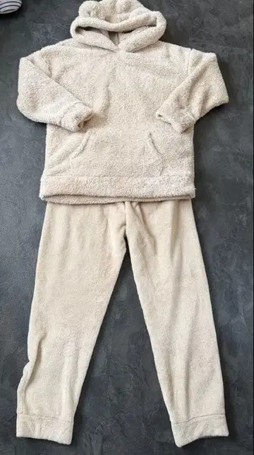 곰 베이지 플리스 룸웨어 세트 파자마 M 사이즈