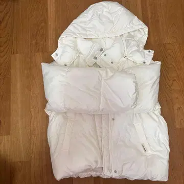 Lovetoxic 다운 L 사이즈