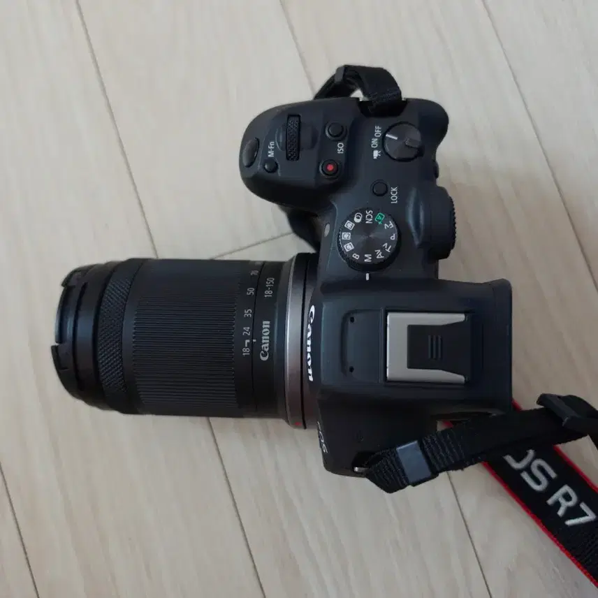 캐논 EOS R7 18-150mm 렌즈