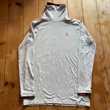 마크앤로나 하이넥 셔츠