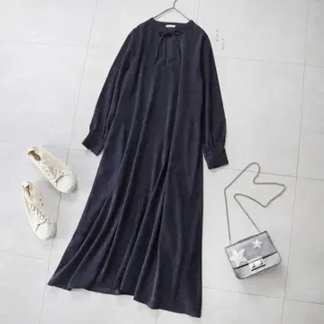 봄 네이비 어반 리서치 프론트 리본 스키퍼 V넥 플레어 롱 원피스