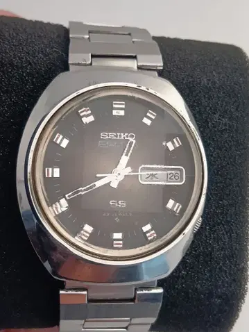 세이코 SEIKO 5 ACTUS 자동 와인딩 시계 블랙 다이얼 작동