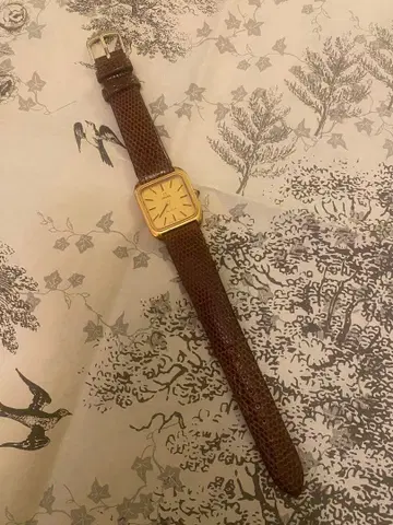 OMEGA 골드 스퀘어 수동 와인딩 시계