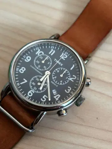 TIMEX. 크로노그래프. 쿼츠 네이비/브라운