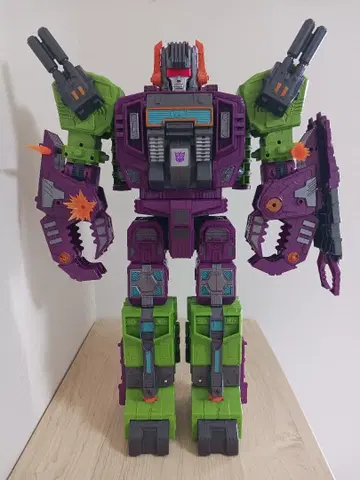 트랜스포머 어스라이즈 ER-10 스콜포녹