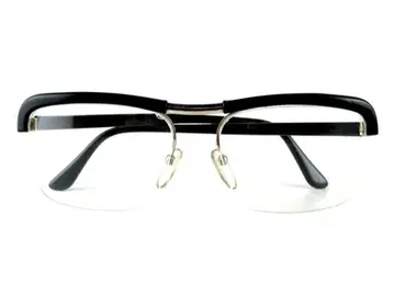 ESSEL VINTAGE/DEADSTOCK 안경 프레임 가격 인하 불가