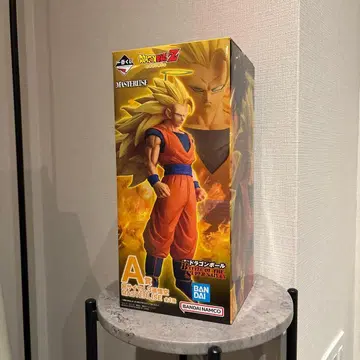제일복권 드래곤볼 A상 초사이어인3 손오공 피규어