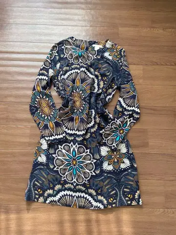 H&M 사이키델릭한 꽃무늬가 귀여운 원피스