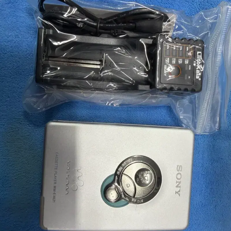 소니 워크맨 WM-EX621 + 충전기 배터리