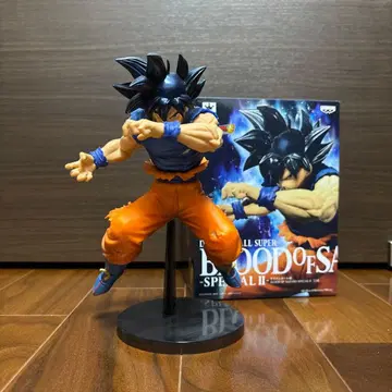 드래곤볼 초 손오공 피규어