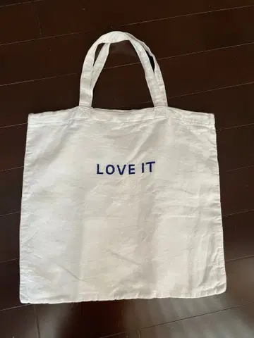 올드맨즈테일러 R&D.M.Co- 자수 토트백