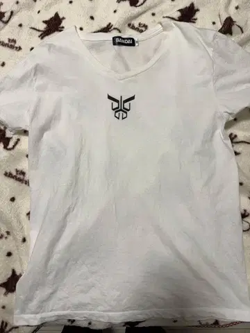 가면라이더 쿠우가 쿠우가 마크 V넥 티셔츠