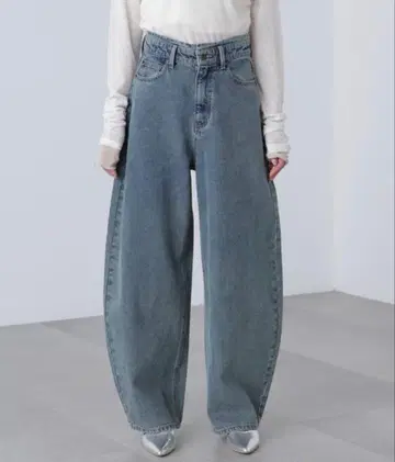 FREE'SMART 데님 에그 팬츠 블루 계열 XS 사이즈