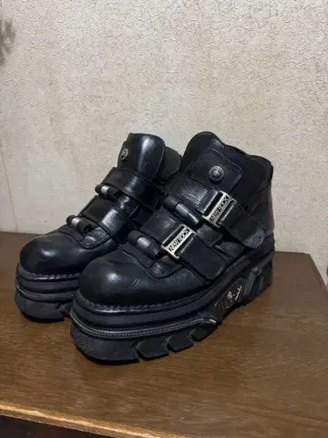 새상품급 초레어 NEW ROCK 빈티지