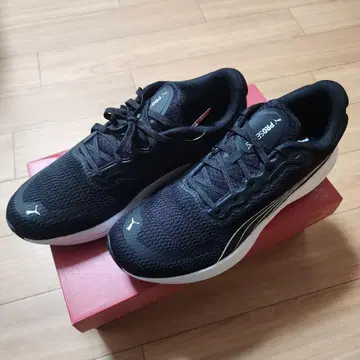 [ 새상품 택 포함 ] 푸마 세드 프로 28.5cm 러닝화 블랙