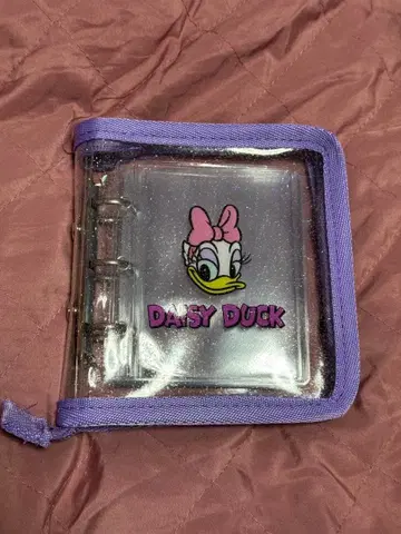 디즈니 스토어 시크릿 카드 바인더 데이지