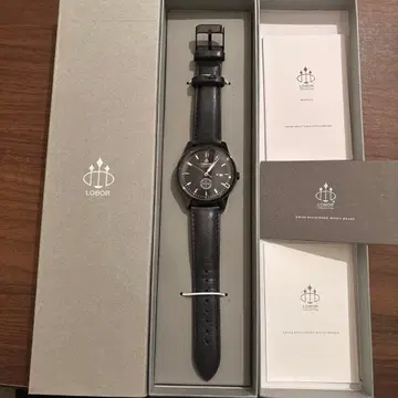 LOBOR 블랙 가죽 아날로그 시계