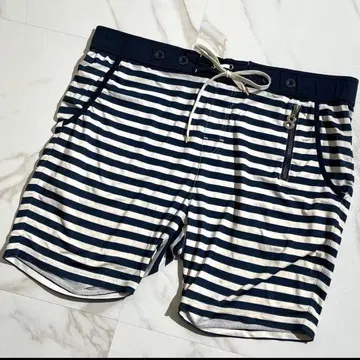 현행 MUTA 무타 마린 래쉬가드 하프 팬츠 8 금장 장식 폴리에스테르