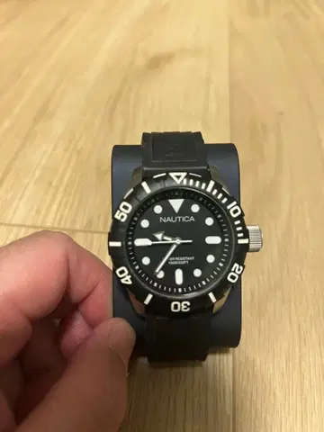 NAUTICA 블랙 다이버 워치