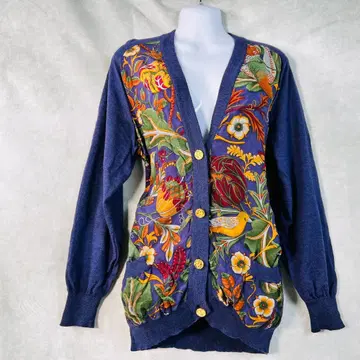 [ 극상의 일품 페라가모 ] 실크 절개 가디건 간치니 버튼 L 양모