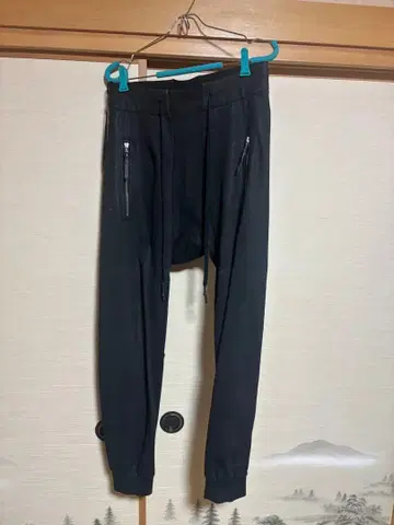 [ 완판 ] 보리스 비잔 사베리 블랙 조거 팬츠