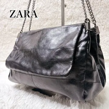 컨디션 최상 자라 ITZY 유나 플랩 락카 숄더백