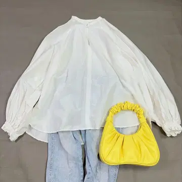 BEAUTY&YOUTH 볼륨 슬리브 스키퍼 블라우스