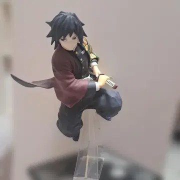 귀멸의 칼날 토미오카 기유 피규어