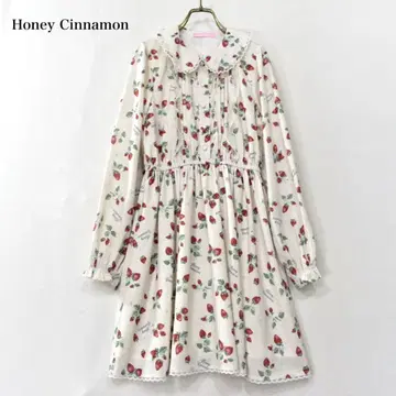 허니시나몬 Honey Cinnamon 딸기 무늬 로고 원피스