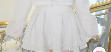 미셸 마카롱 슬림 레그 화이트 트위드 스커트