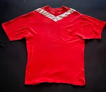 70년대 빨간색 체크 무늬 V자 절개 티셔츠