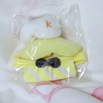 옷 갈아입는 키이로이토리 언제나 함께 리락쿠마 에이프런과 캡과 가발