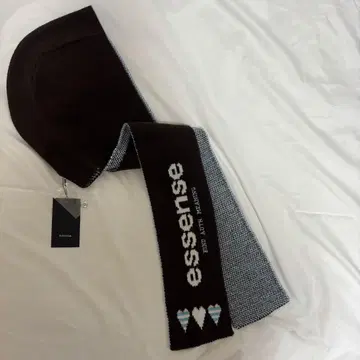 EMODA 에모다 하트 로고 후드 머플러 브라운 블루