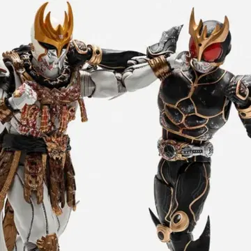 피규아트 진골조각 가면라이더 쿠우가 쿠로가타케의 사투 세트