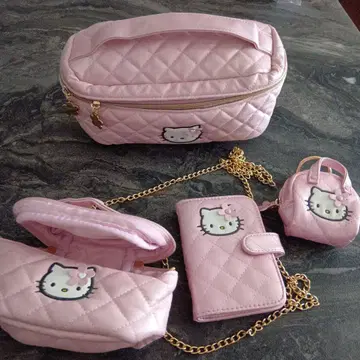 키티 퀼트 4점 묶음 판매 (새상품 택 없음)