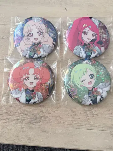 비밀의 아이프리 훼미리마트 트레이딩 홀로 캔뱃지 typeA 카루스타