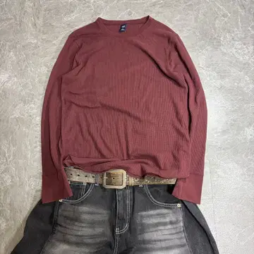 00s archive GAP thermal l/s tee