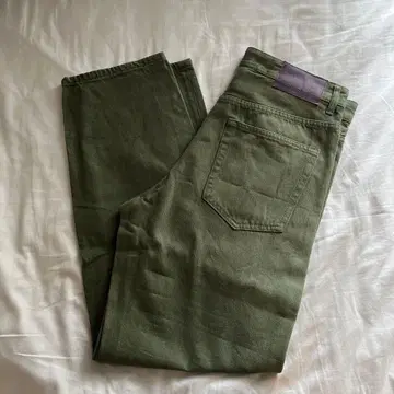 베라슈카 스트레이트 치노 팬츠